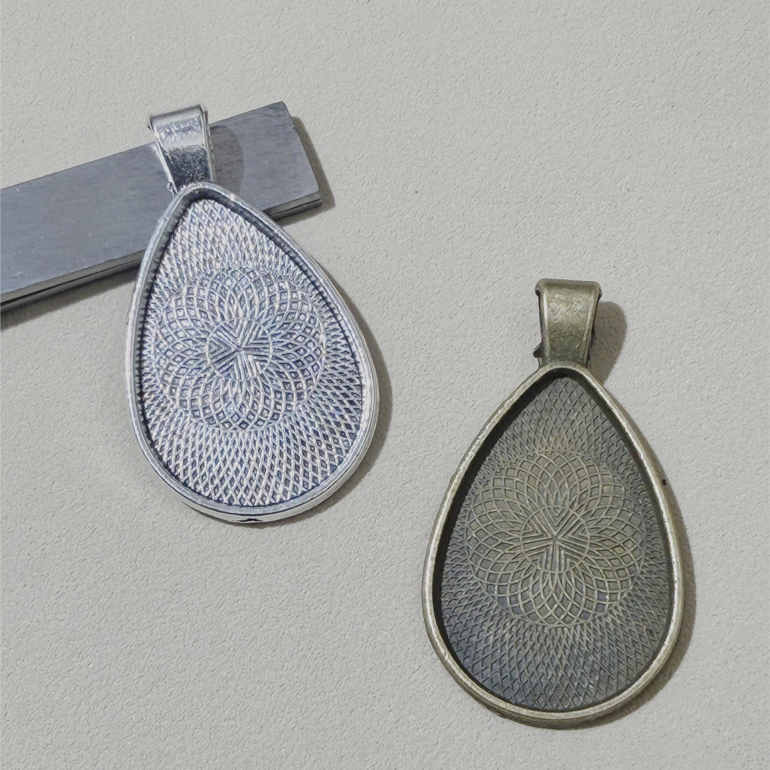 10pcs Drop Inner Size 20x30mm  - Pendant Blank Bezel のレビューと価格